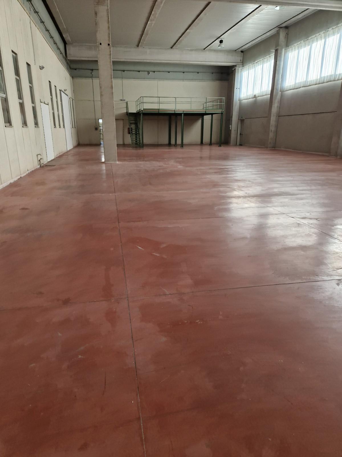 Capannone artigianale in affitto a Casciana T. Lari